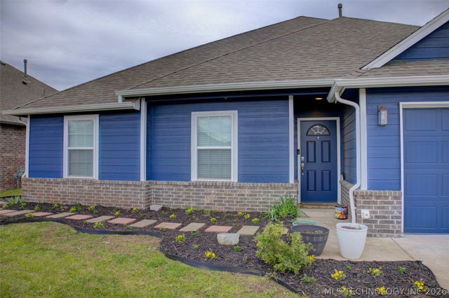 28056 E 149th Place S, Coweta, OK 74429