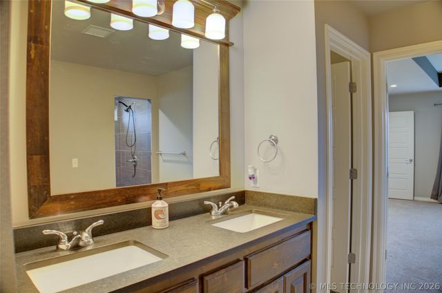 28056 E 149th Place S, Coweta, OK 74429