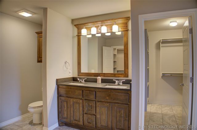 28056 E 149th Place S, Coweta, OK 74429