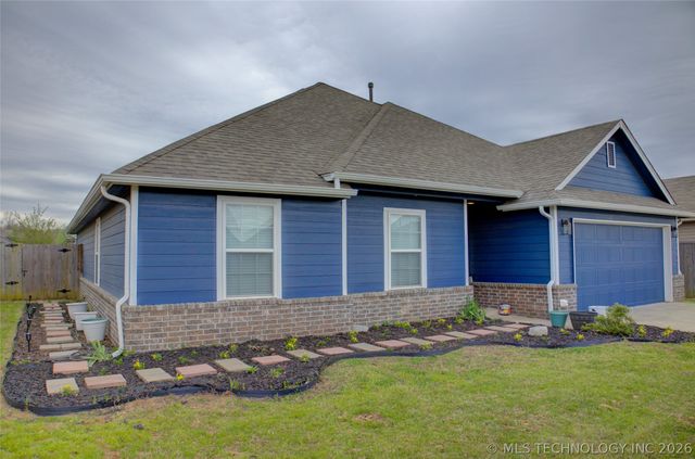 28056 E 149th Place S, Coweta, OK 74429