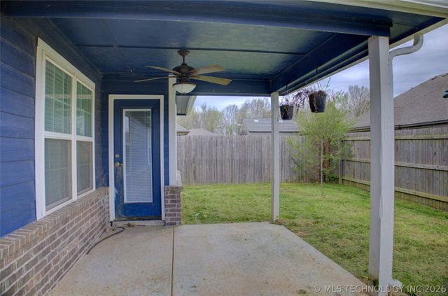 28056 E 149th Place S, Coweta, OK 74429