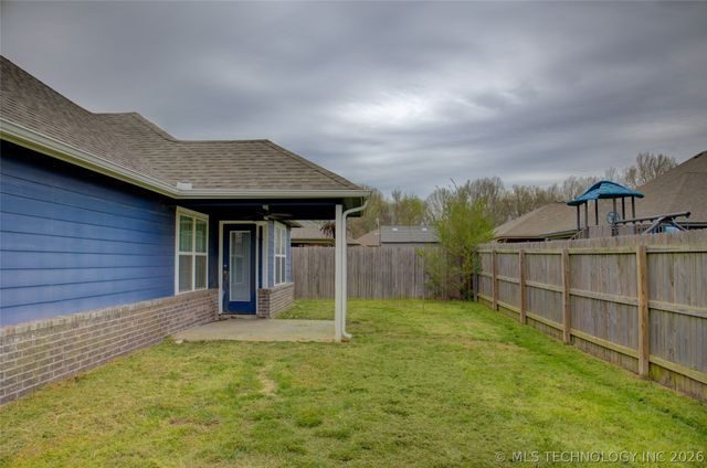 28056 E 149th Place S, Coweta, OK 74429