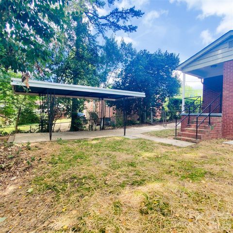 4041 Carlyle Drive, Charlotte, NC 28208