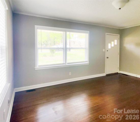 4041 Carlyle Drive, Charlotte, NC 28208