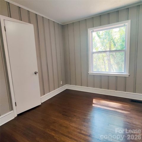 4041 Carlyle Drive, Charlotte, NC 28208