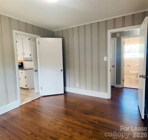 4041 Carlyle Drive, Charlotte, NC 28208