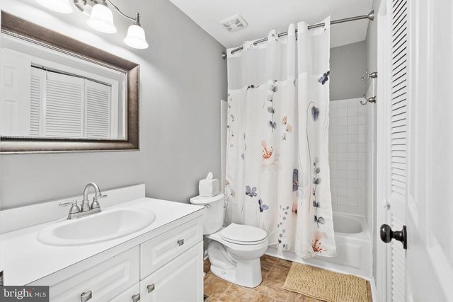 4650 LOUISE SAINT CLAIRE DR, Doylestown, PA 18902