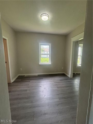 8706 Nevada Avenue, Cleveland, OH 44104
