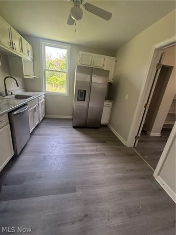 8706 Nevada Avenue, Cleveland, OH 44104