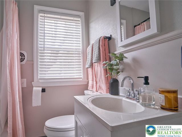 3105 Capital Street, Salisbury Twp, PA 18103