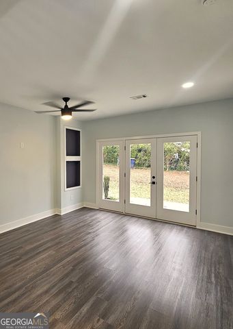 233 E Tinsley Street, Griffin, GA 30223