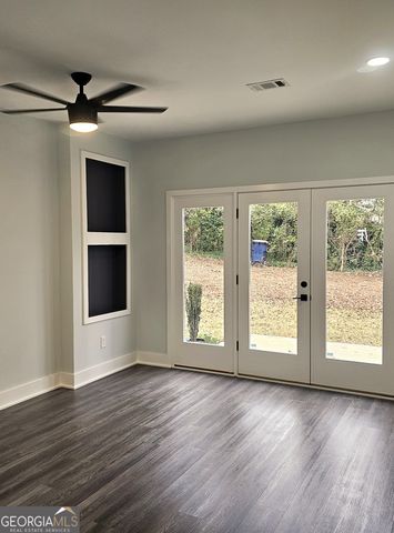 233 E Tinsley Street, Griffin, GA 30223