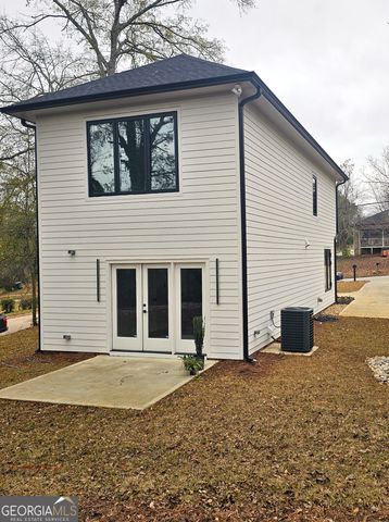 233 E Tinsley Street, Griffin, GA 30223