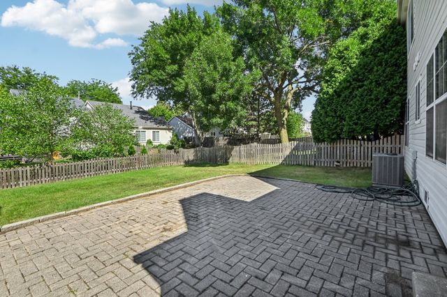 644 Sandwedge Place, Gurnee, IL 60031