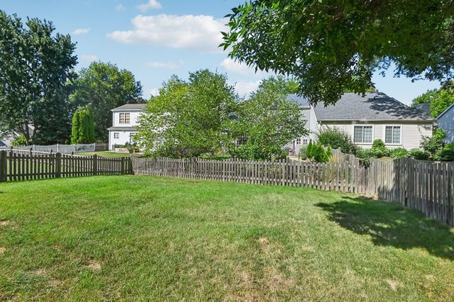 644 Sandwedge Place, Gurnee, IL 60031