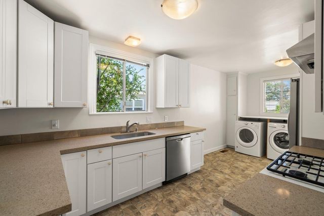 1017 10th Avenue, San Mateo, CA 94402