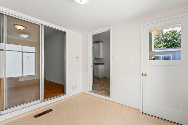 1017 10th Avenue, San Mateo, CA 94402
