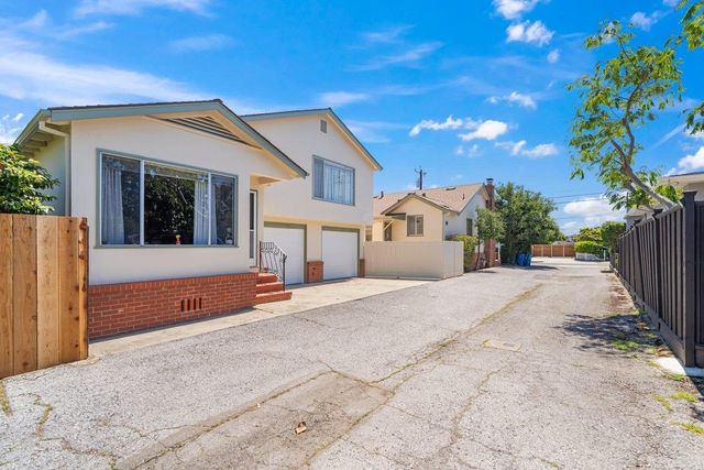 1017 10th Avenue, San Mateo, CA 94402