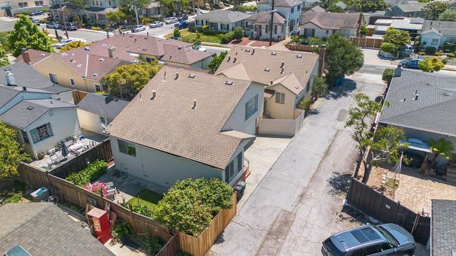 1017 10th Avenue, San Mateo, CA 94402