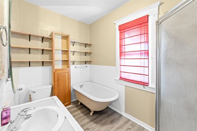 415 Morrison Ave, Salina, KS 67401