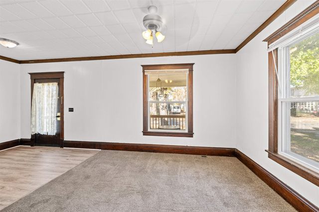 415 Morrison Ave, Salina, KS 67401