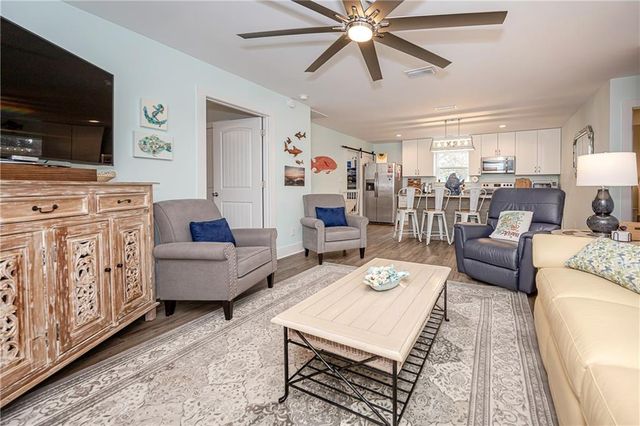 413 Chenault Avenue, Dauphin Island, AL 36528