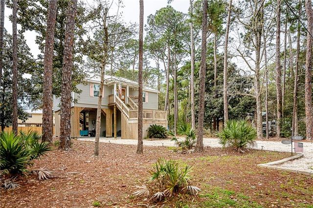 413 Chenault Avenue, Dauphin Island, AL 36528