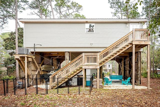 413 Chenault Avenue, Dauphin Island, AL 36528
