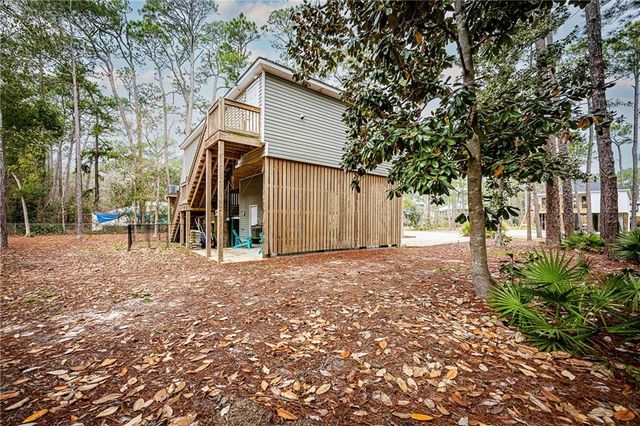 413 Chenault Avenue, Dauphin Island, AL 36528