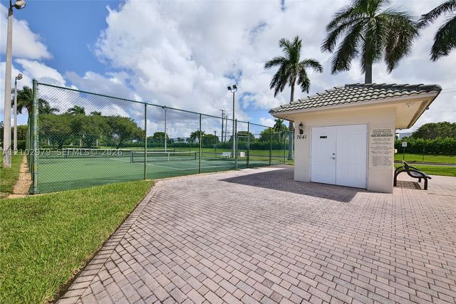7623 Southampton Ter 206, Tamarac, FL 33321