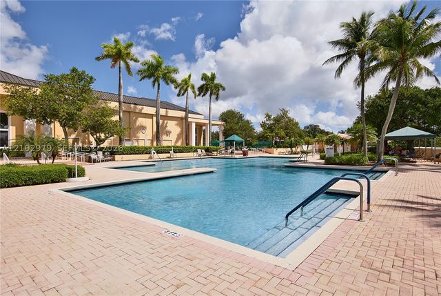 7623 Southampton Ter 206, Tamarac, FL 33321