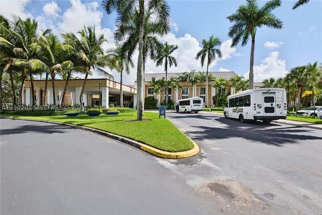 7623 Southampton Ter 206, Tamarac, FL 33321