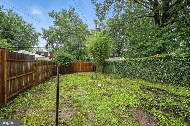 851 S IVY STREET, Arlington, VA 22204