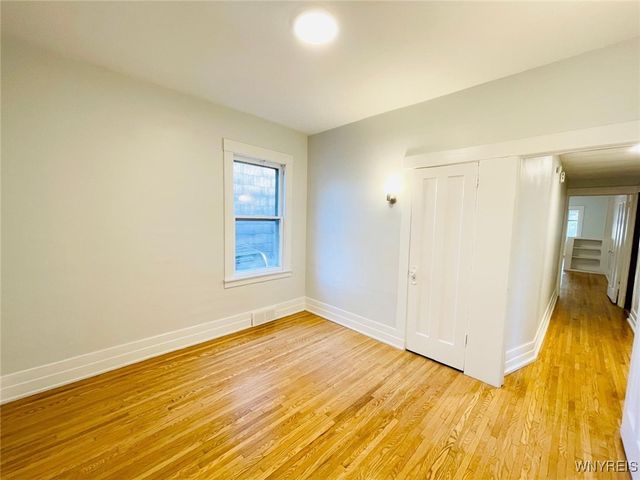 21 Sterling Avenue, Buffalo, NY 14216