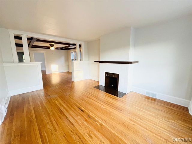 21 Sterling Avenue, Buffalo, NY 14216