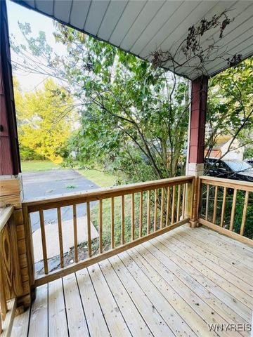 21 Sterling Avenue, Buffalo, NY 14216