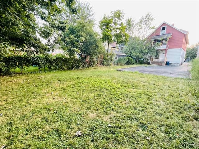 21 Sterling Avenue, Buffalo, NY 14216