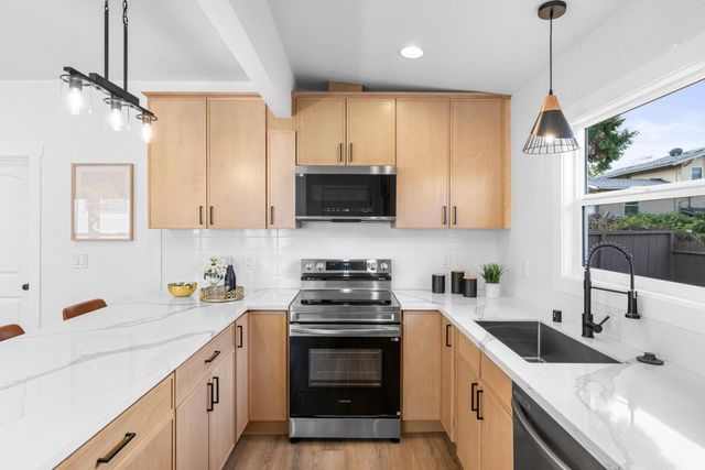 1450 Curtis Street, Berkeley, CA 94702