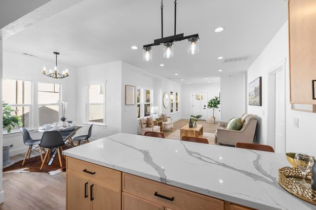 1450 Curtis Street, Berkeley, CA 94702