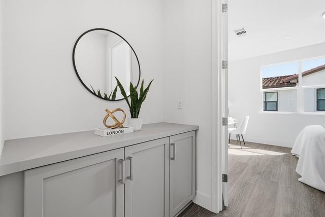 323 Alviso Terrace, Sunnyvale, CA 94085