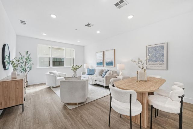 323 Alviso Terrace, Sunnyvale, CA 94085