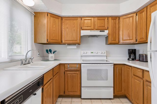 3901 Louisiana Avenue N, New Hope, MN 55427