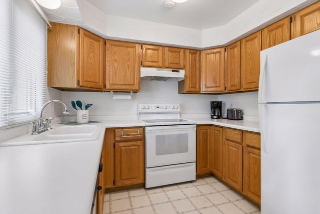 3901 Louisiana Avenue N, New Hope, MN 55427