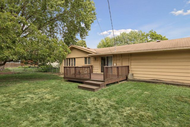 3901 Louisiana Avenue N, New Hope, MN 55427