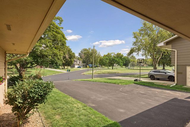3901 Louisiana Avenue N, New Hope, MN 55427