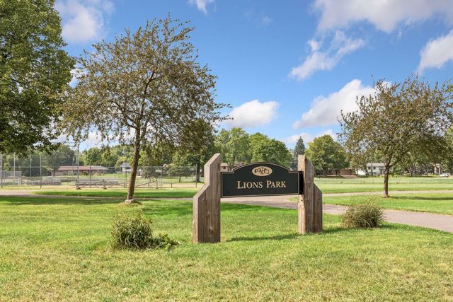 3901 Louisiana Avenue N, New Hope, MN 55427