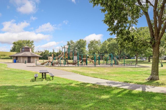 3901 Louisiana Avenue N, New Hope, MN 55427