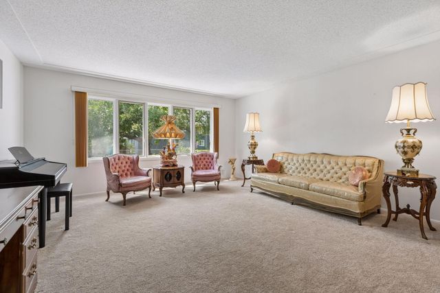3901 Louisiana Avenue N, New Hope, MN 55427