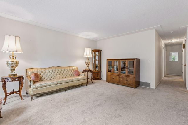 3901 Louisiana Avenue N, New Hope, MN 55427