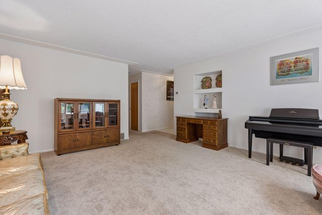 3901 Louisiana Avenue N, New Hope, MN 55427